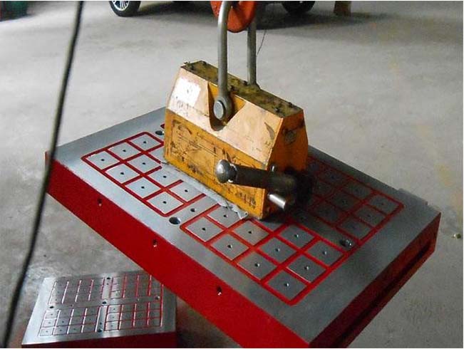 防墜器為高（gāo）層施工帶上安全繩